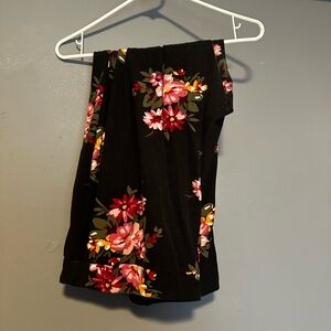 Black Floral Women’s leggings- Pink & Red Bouquet Print